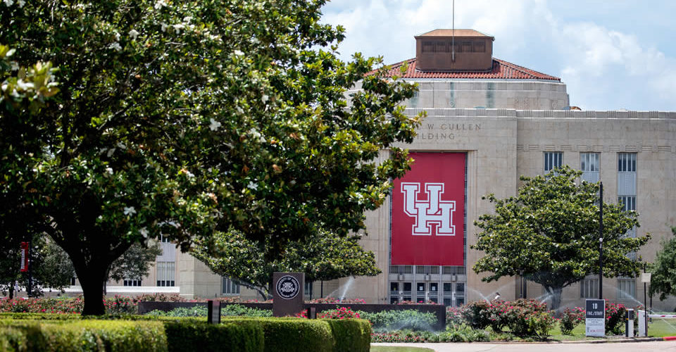 UH campus shot